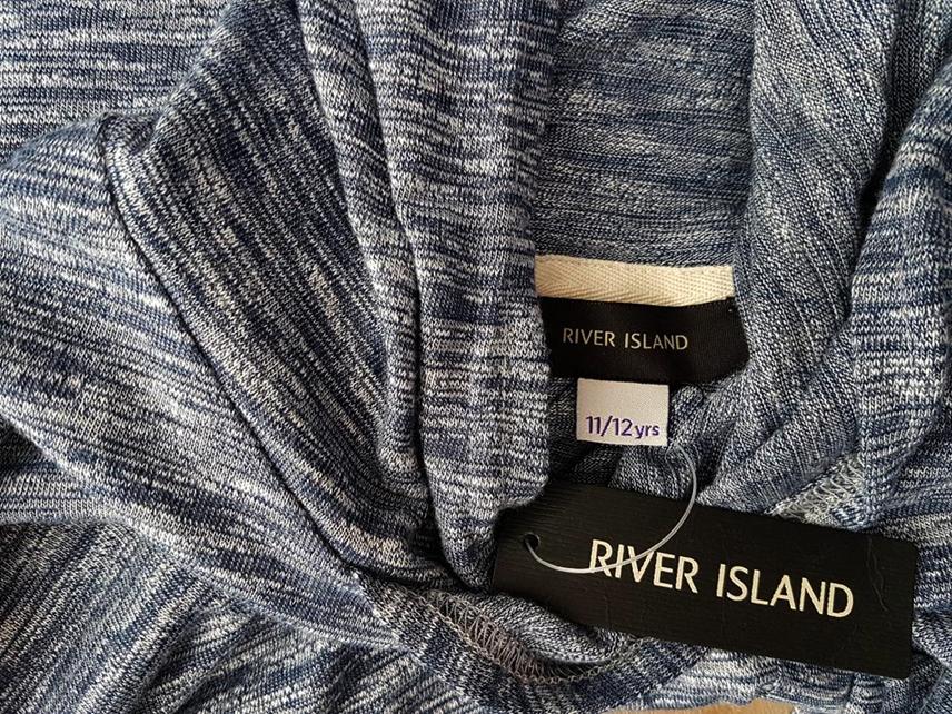 River island Rozmiar 11-12 lat Kolor Niebieski Crew Neck Bluza z kapturem Długi rękaw Materiał Wiskoza