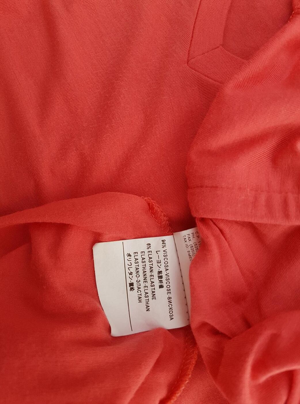 United colors benetton Rozmiar M Kolor Pomarańczowy W serek T-Shirt Krótki rękaw Materiał Wiskoza