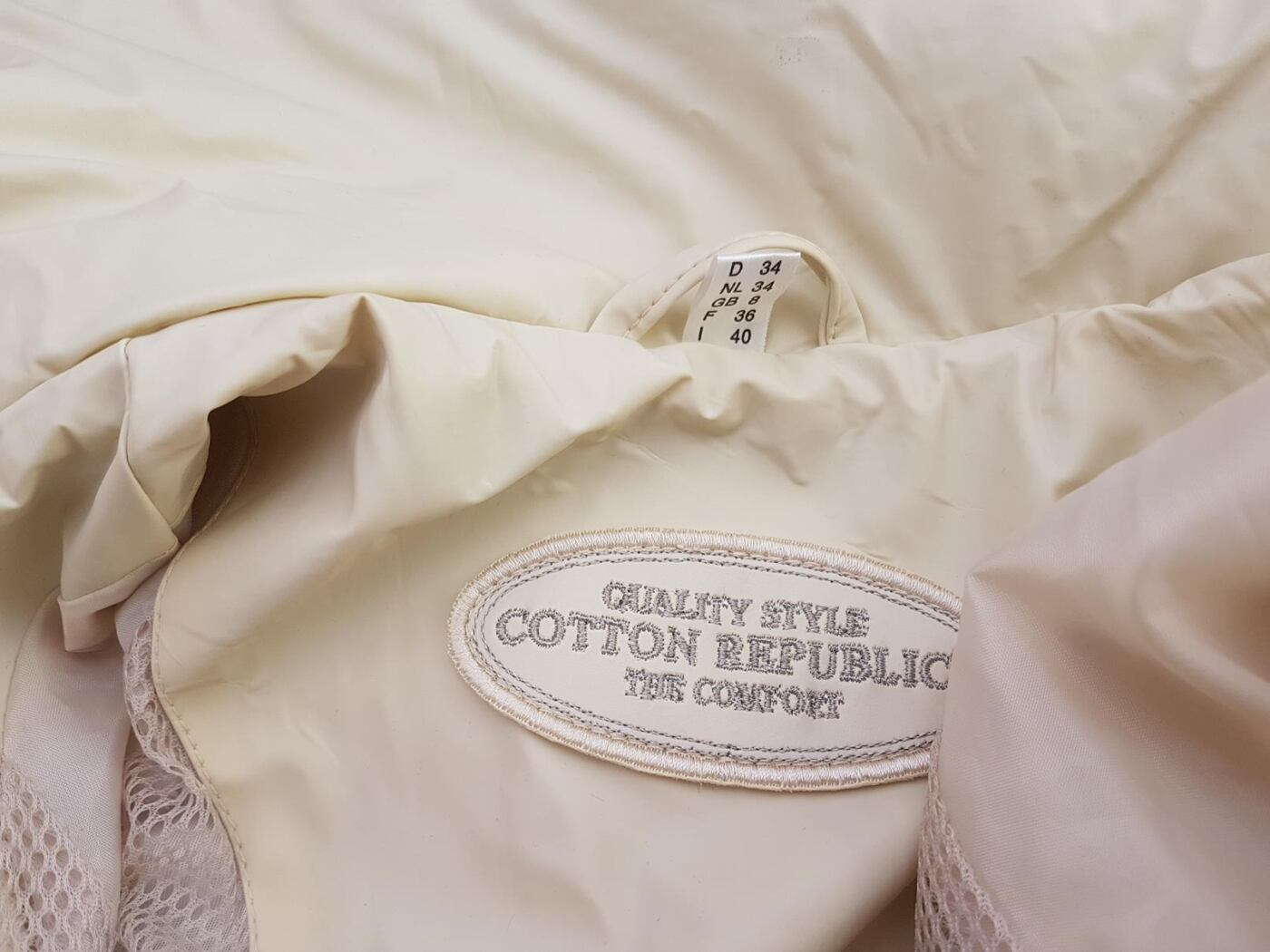 Comfort fashion quality Rozmiar 34 Kolor Kremowy Płaszcz Długi rękaw