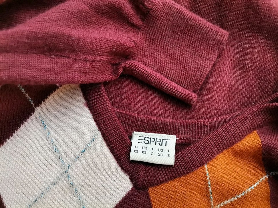 Esprit Rozmiar XS Kolor Kolorowa W serek Sweter Długi rękaw Materiał Wełna Cienka dzianina