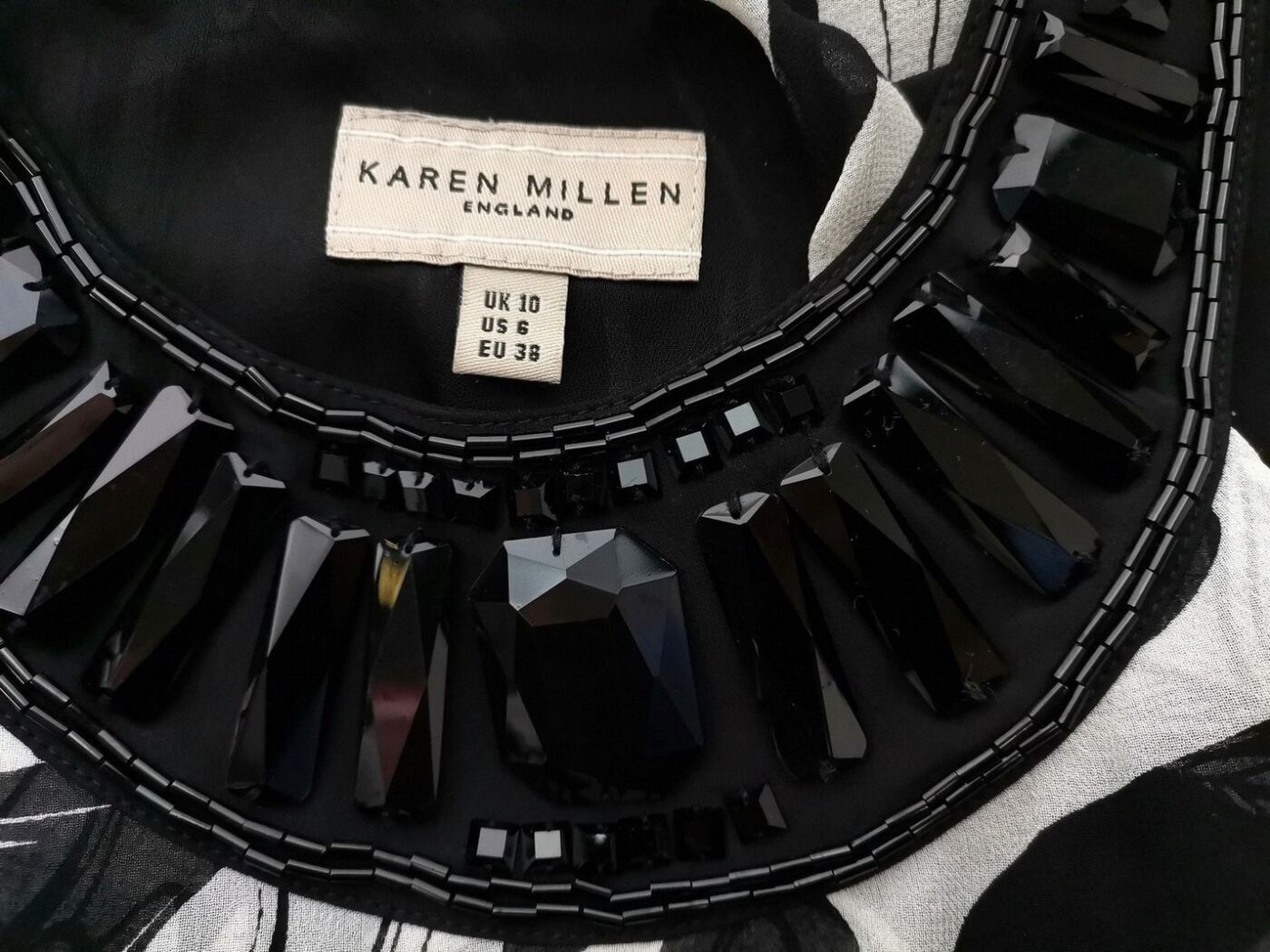 Karen MILLEN Rozmiar 10 (38) Kolor Czarny Crew Neck Bluzka Bezrękawnik Materiał Jedwab