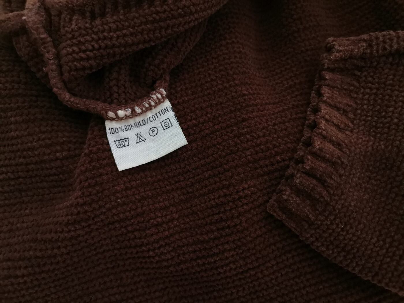 Uno Rozmiar ONE SIZE (46/48) Kolor Brązowy Crew Neck Sweter Rękaw 3/4 Materiał Bawełna 100% Cienka dzianina