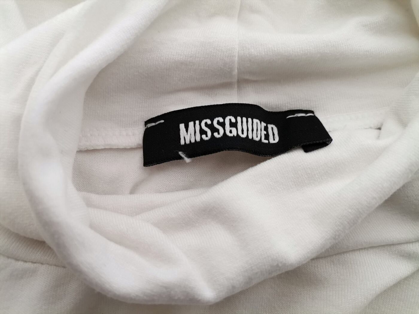 Missguided Rozmiar 8 (36) Kolor Biały Golf Bluzka Crop Top Długi rękaw Materiał Wiskoza