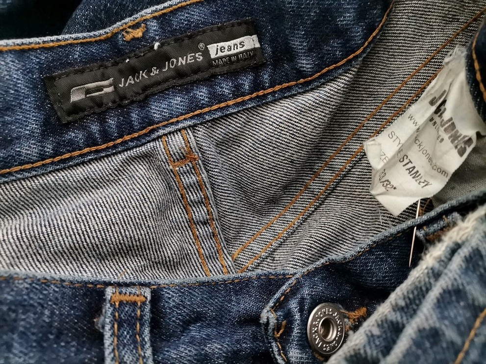 Jack & jones Rozmiar W32 L32 Kolor Granatowy Materiał Bawełna 100%