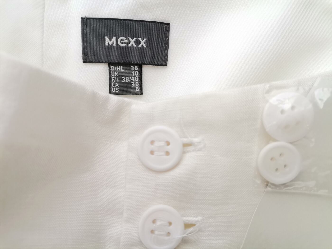 Mexx Rozmiar 36 Kolor Kremowy Szorty Materiał Len 100%