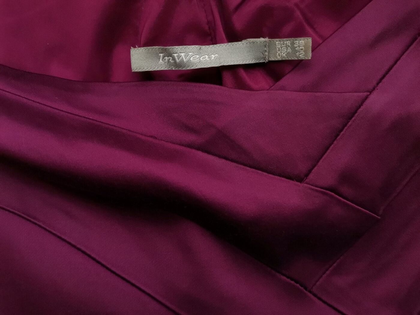 InWear Rozmiar 38 Kolor Purpurowy Dekolt Serce Sukienka Bodycon Bezrękawnik Midi