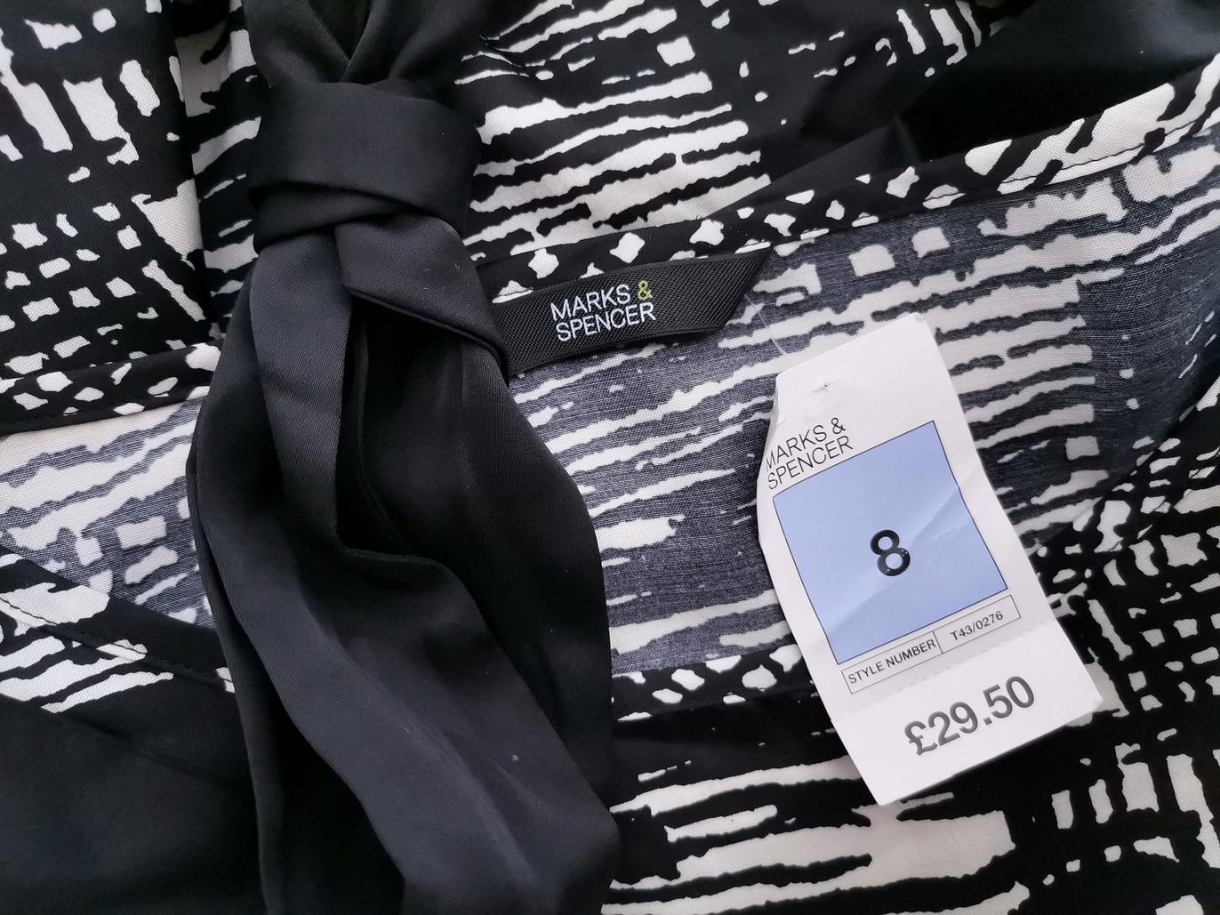 Marks&spencer Rozmiar 8 (36) Kolor Czarny Okrągły dekolt Bluzka Peplum Krótki rękaw