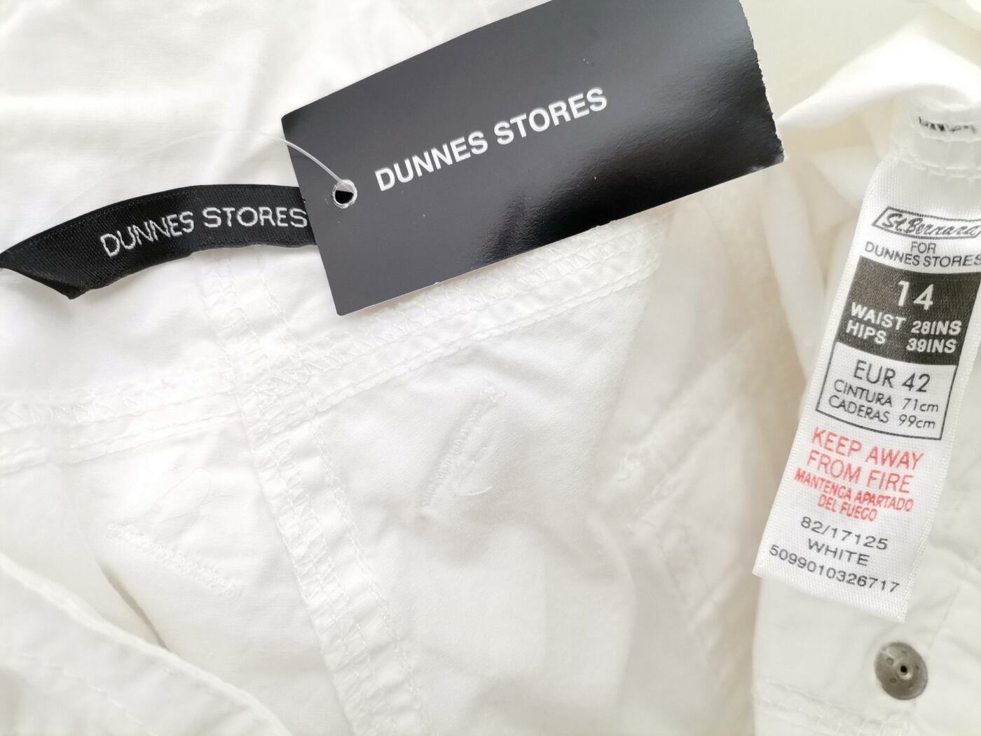 Dunnes stores Rozmiar 14 (42) Kolor Biały Szorty Materiał Bawełna 100%