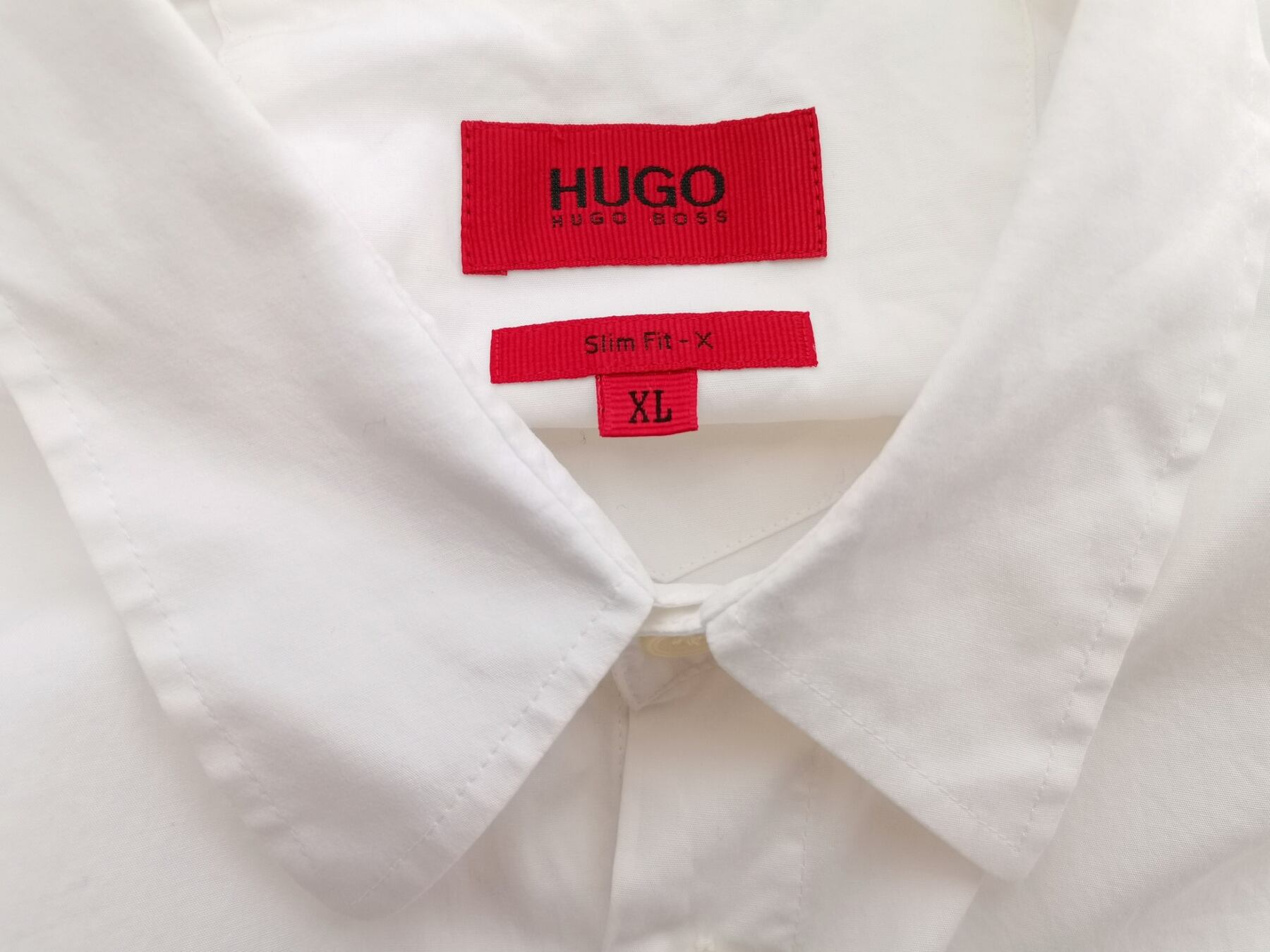 Hugo Boss Rozmiar XL Kolor Biały Kołnierz Męska Koszula Casual Krótki rękaw Materiał Bawełna