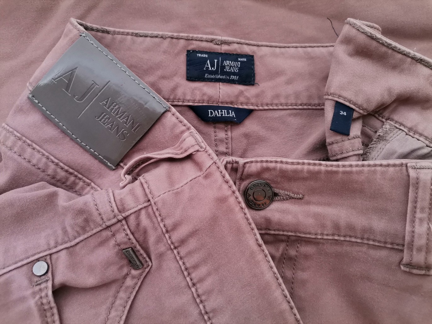 ARMANI JEANS Rozmiar 34 Kolor Brązowy Spodnie Jeansy Materiał Bawełna