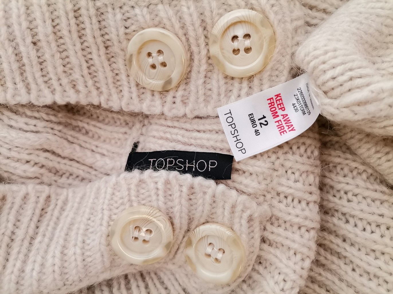 Topshop Rozmiar 12 (40) Kolor Kremowy Pół golf Sweter Rękaw 3/4 Materiał Akryl Gruba dzianina