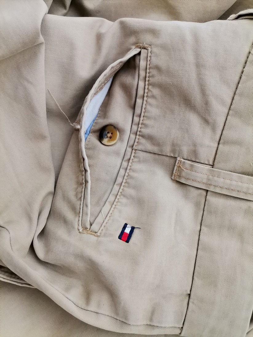 Tommy hilfiger Rozmiar W32 L34 (M) Kolor Beżowy Materiał Bawełna 100%