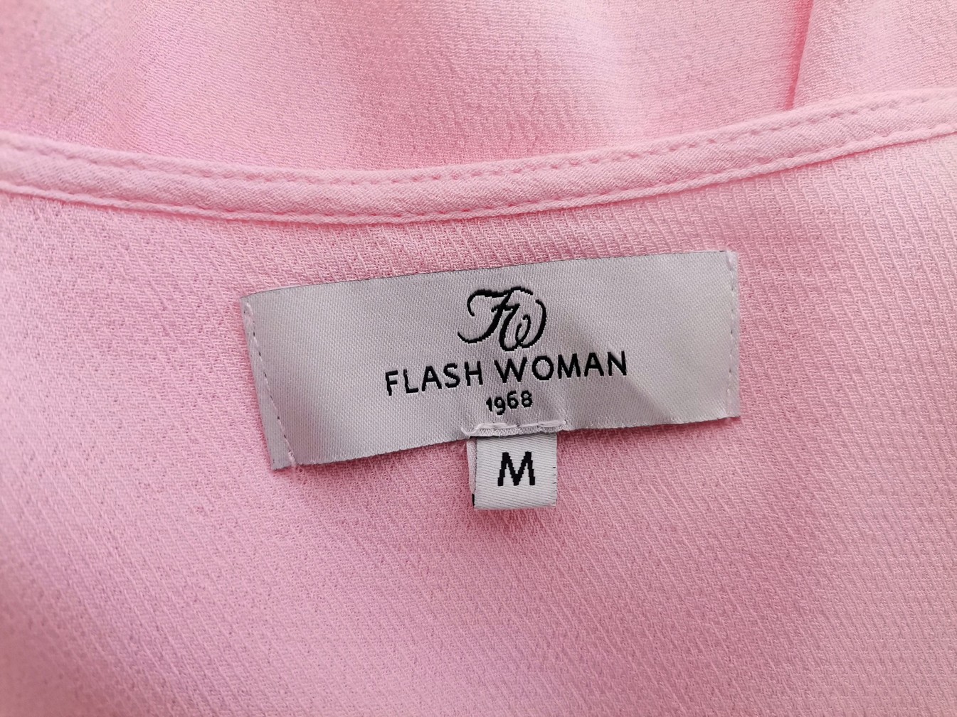 Flash Woman Rozmiar M Kolor Różowy W serek Bluzka Rękaw 3/4 Materiał Wiskoza 100%