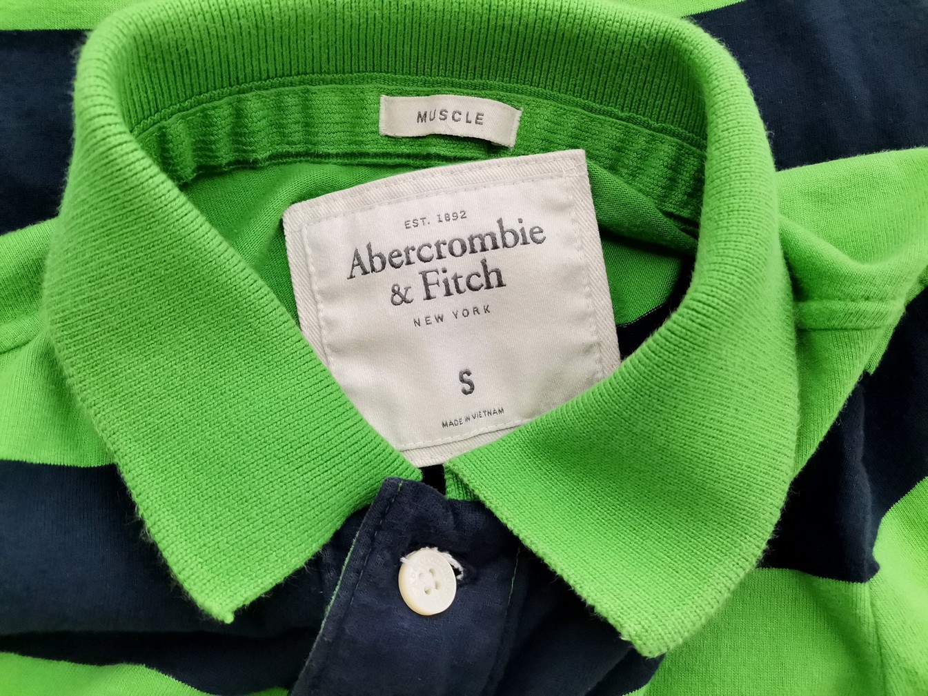 ABERCROMBIE & FITCH Rozmiar S Kolor Zielony Pasy Kołnierz Męska Koszula Polo Krótki rękaw Materiał Bawełna 100%