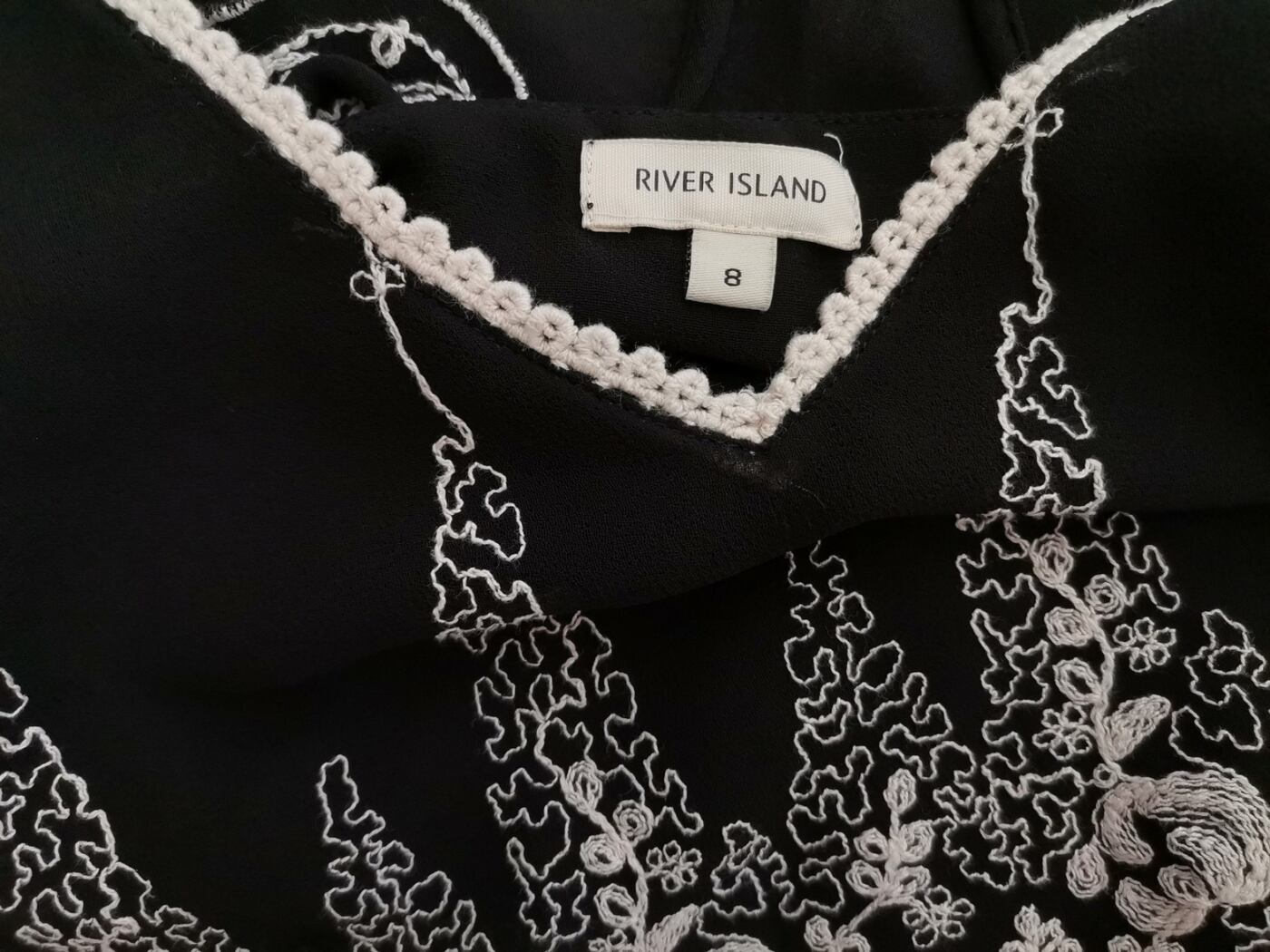 River island Rozmiar 8 (34) Kolor Czarny W serek Bluzka Bezrękawnik