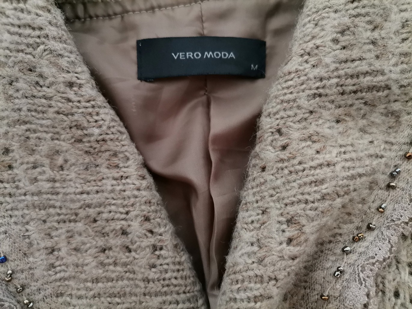 Vero moda Rozmiar M Kolor Szary Kołnierz Kardigan Wiązany Długi rękaw Materiał Akryl 100% Gruba dzianina