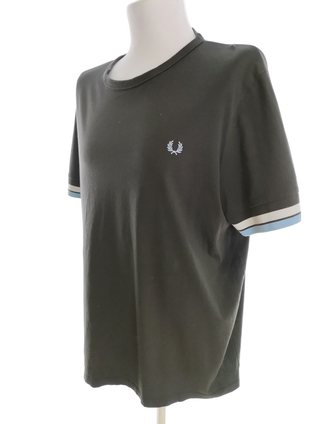 Fred Perry Rozmiar XXL Kolor Khaki Męski T-Shirt Krótki rękaw Materiał Bawełna 100%