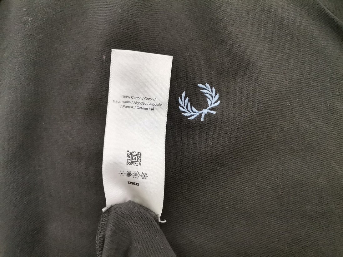 Fred Perry Rozmiar XXL Kolor Khaki Męski T-Shirt Krótki rękaw Materiał Bawełna 100%