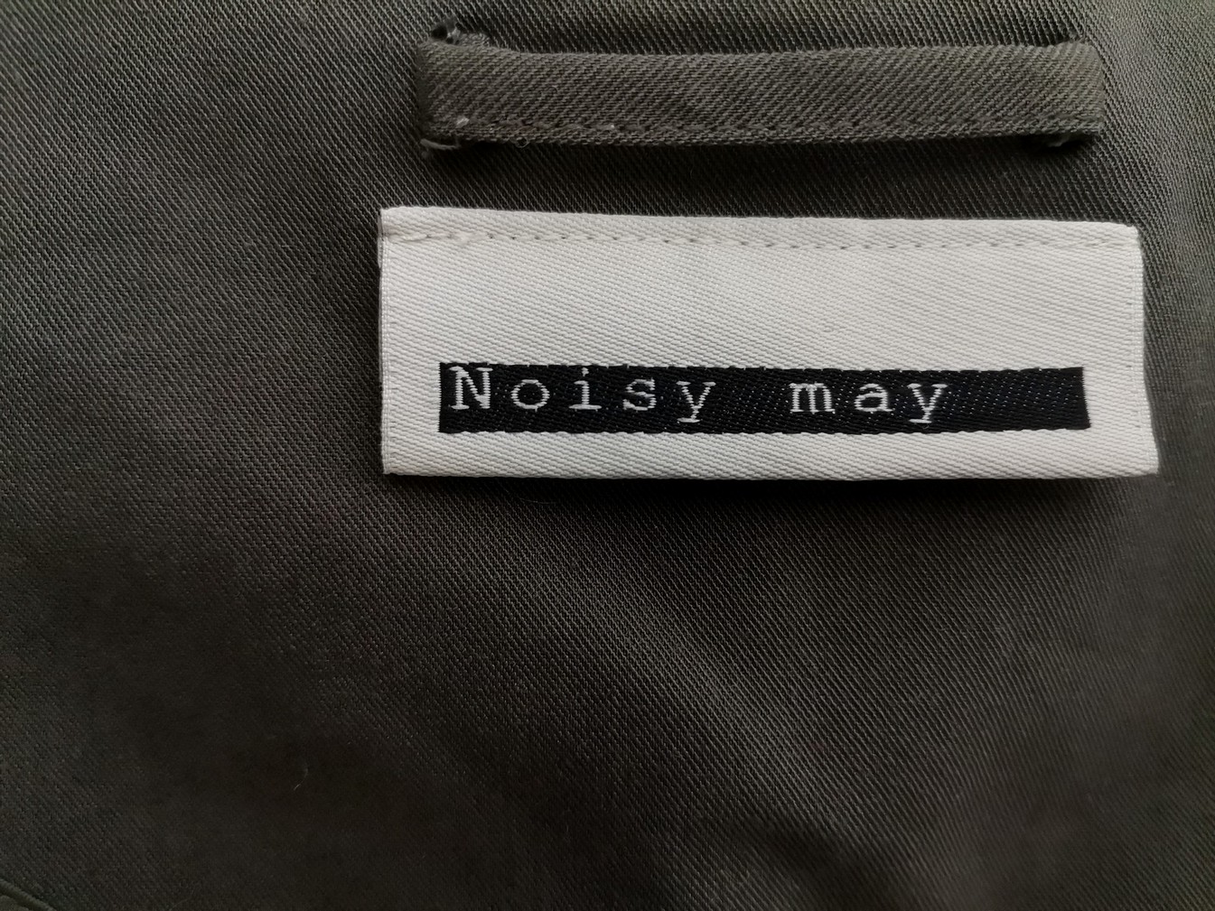 Noisy May Rozmiar XL Kolor Khaki Płaszcz Długi rękaw