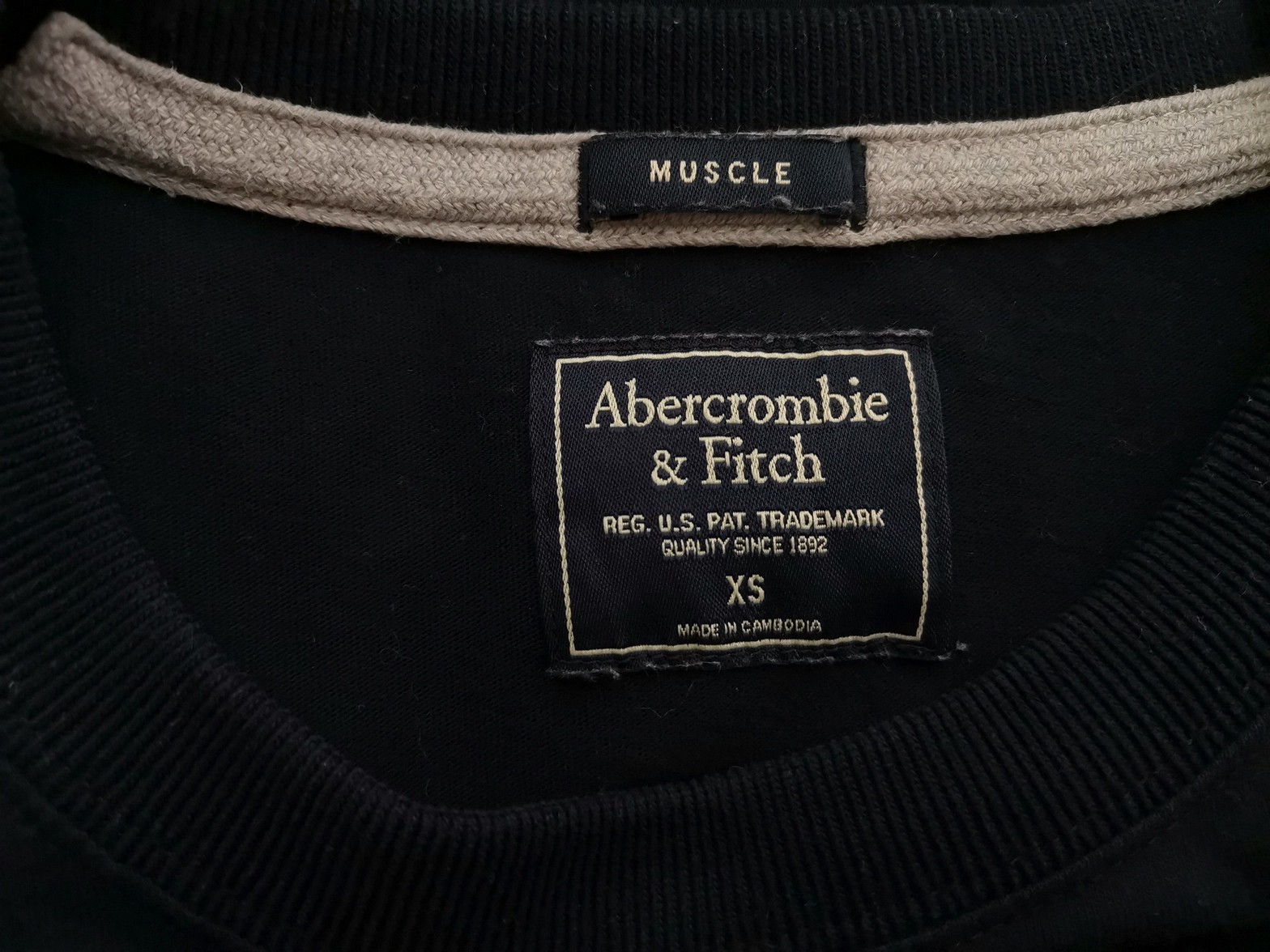 ABERCROMBIE & FITCH Rozmiar XS Kolor Granatowy Męski Sweter Długi rękaw Materiał Bawełna