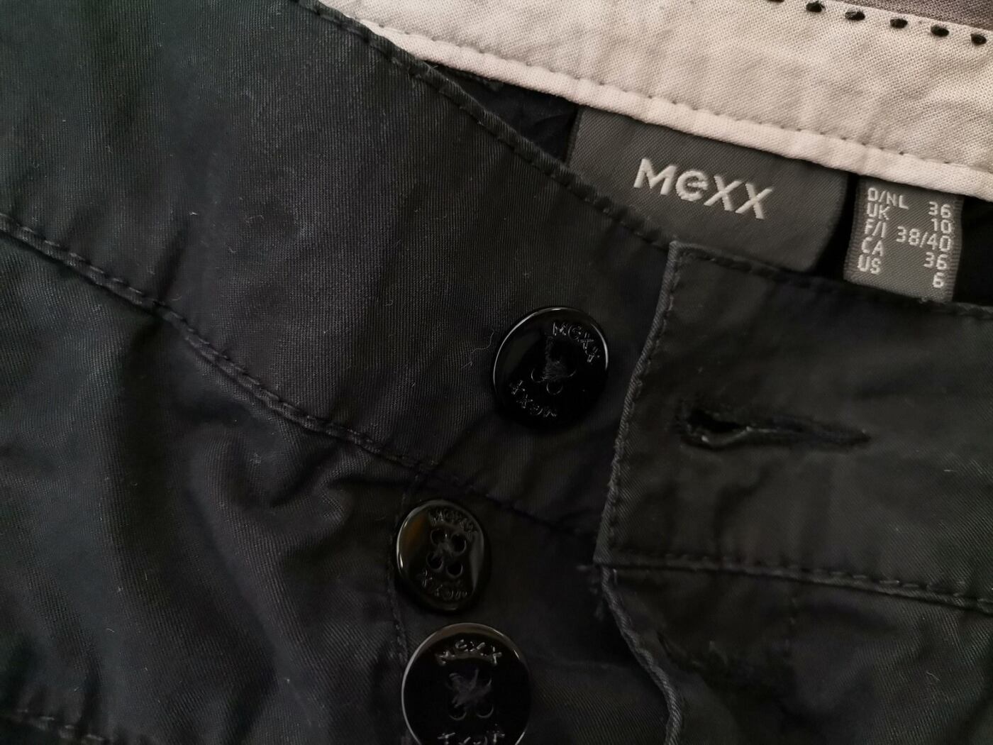 Mexx Rozmiar 36 Kolor Czarny Szorty Materiał Bawełna 100%