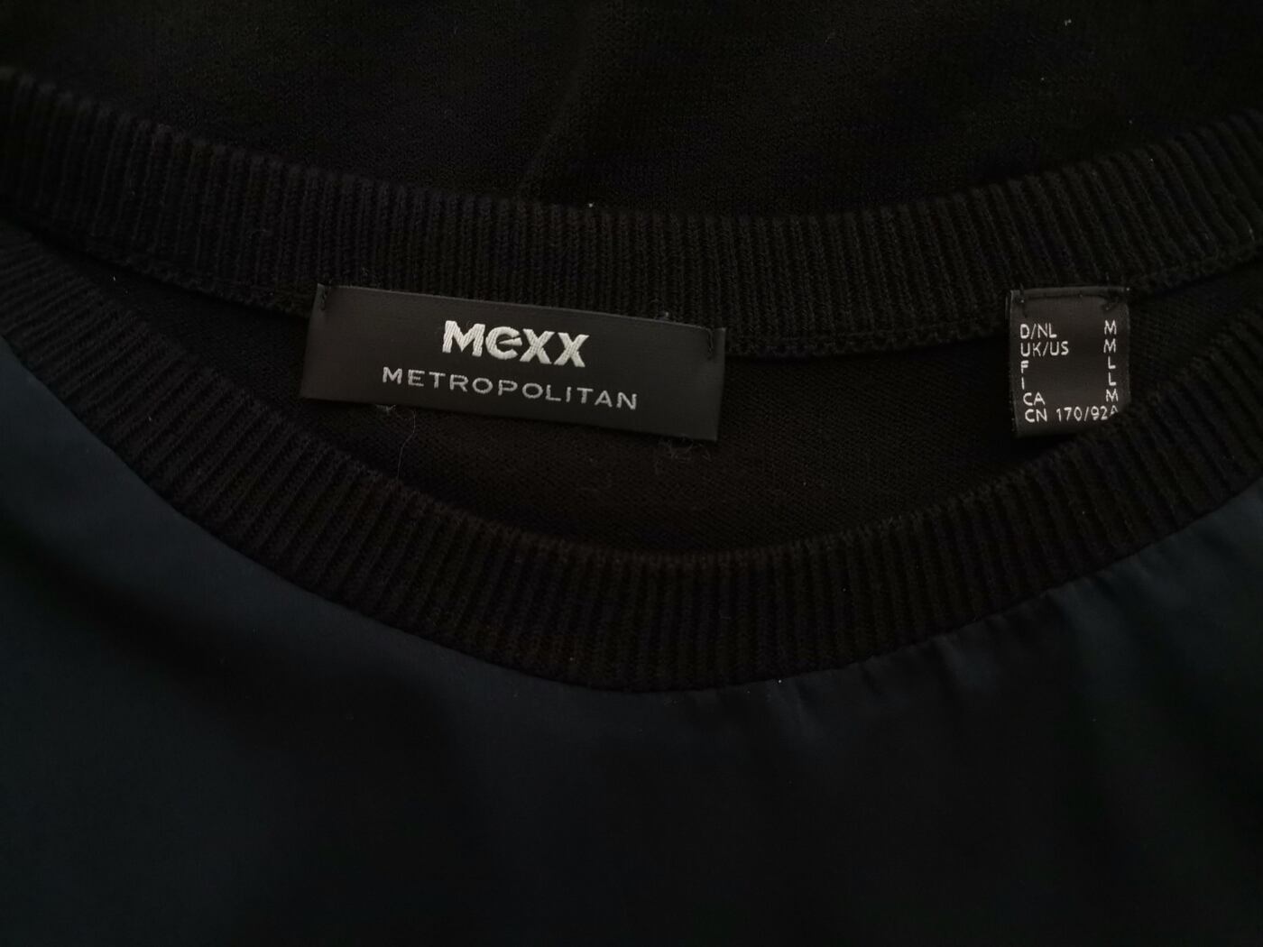 Mexx Rozmiar M Kolor Czarny Okrągły dekolt Bluzka Bezrękawnik