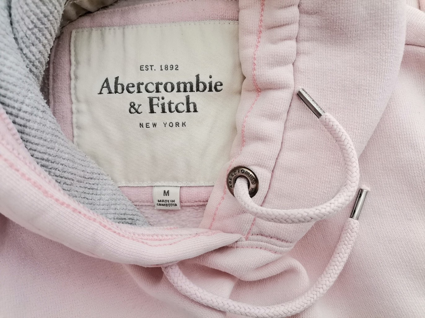 ABERCROMBIE & FITCH Rozmiar M Kolor Różowy Bluza Długi rękaw Materiał Bawełna