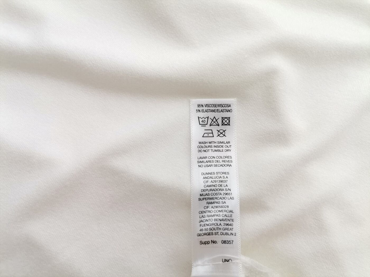 Dunnes Rozmiar M Kolor Kremowy Crew Neck Bluzka Długi rękaw Materiał Wiskoza