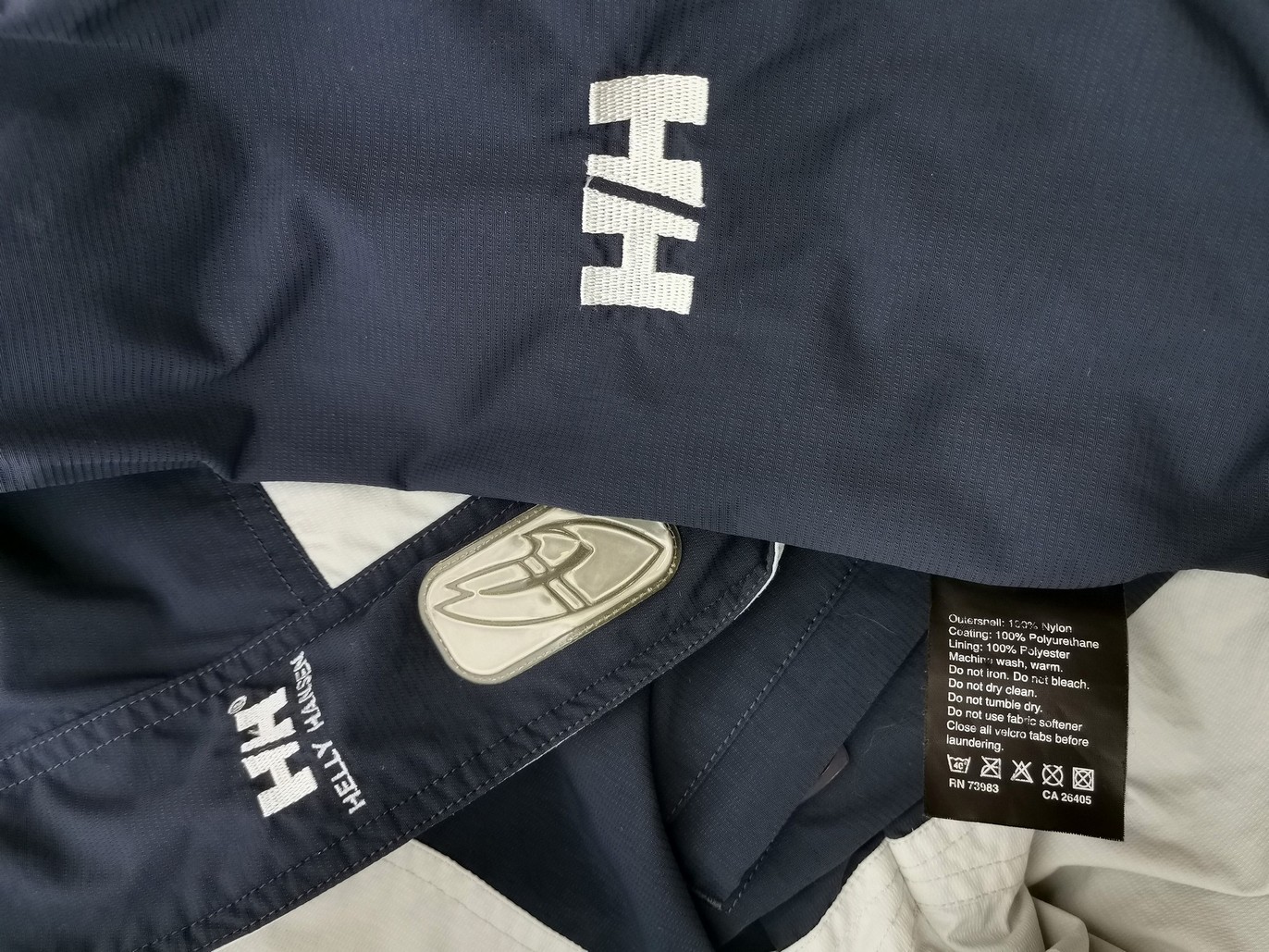 HELLY HANSEN Rozmiar M Kolor Granatowy Kurtka męska Długi rękaw