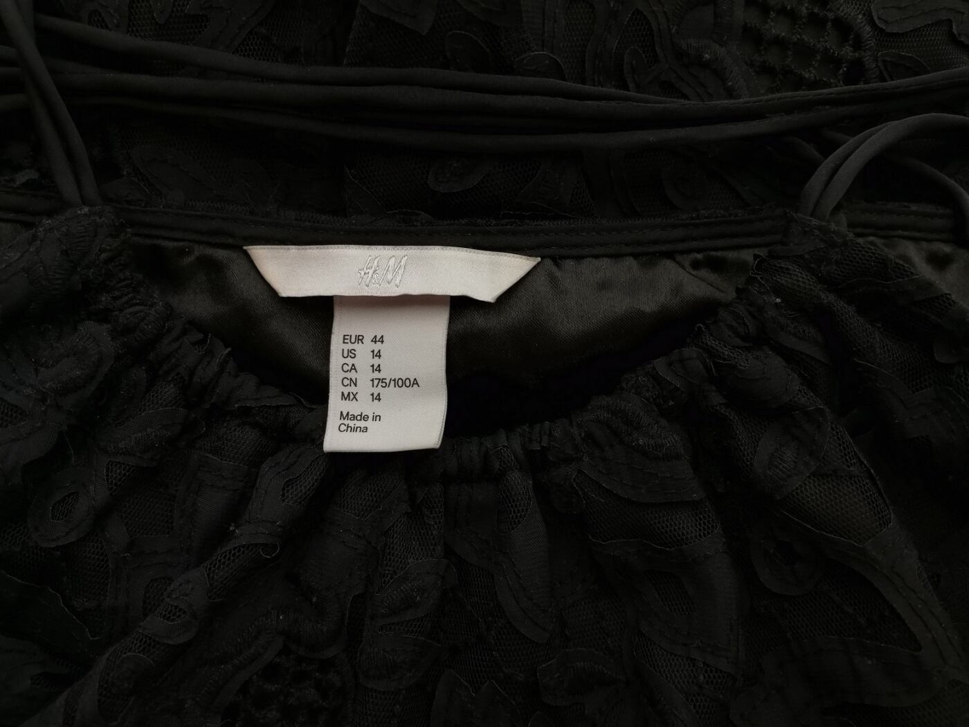 H&m Rozmiar 44 Kolor Czarny Odkryte Ramiona Sukienka Sheath Bezrękawnik Midi