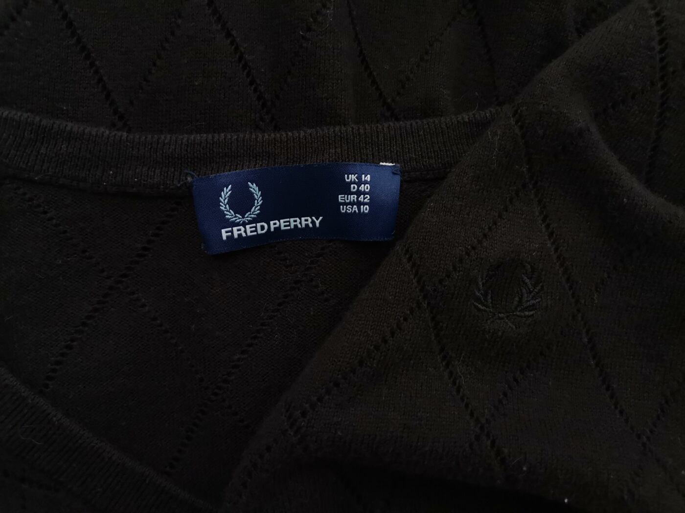 Fred Perry Rozmiar 14 (42) Kolor Brązowy W serek Sweter Długi rękaw Materiał Bawełna Otwarta dzianina