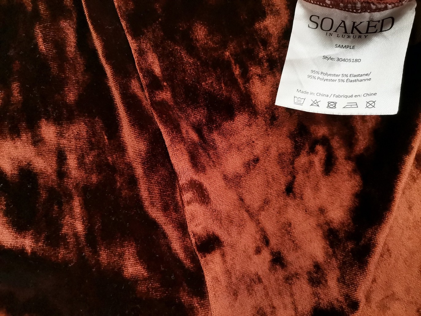 Soaked in luxury Rozmiar M Kolor Brązowy Keyhole Crew Neck Bluzka Rękaw 3/4