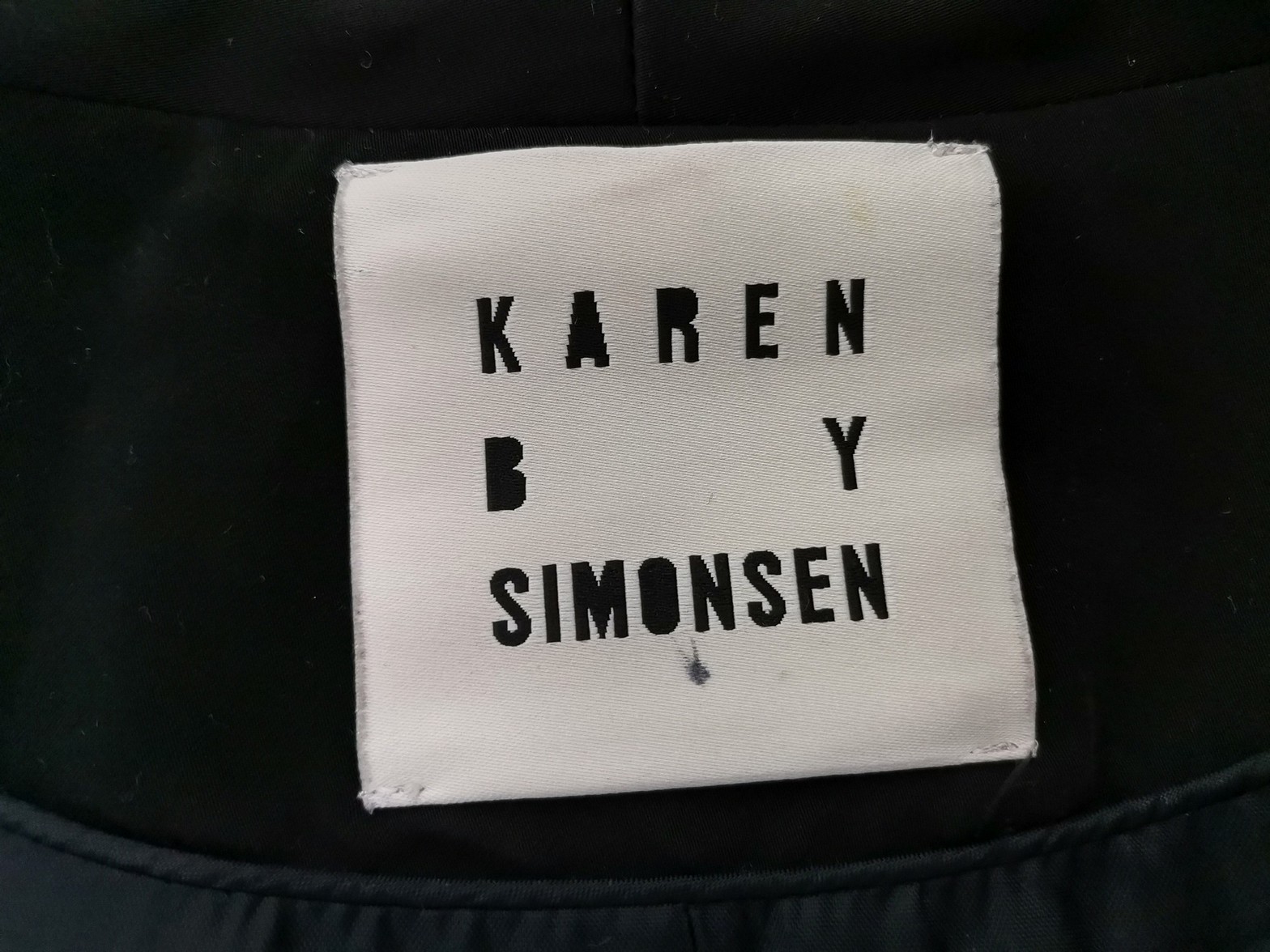 Karen by Simonsen Rozmiar 36 Kolor Czarny W serek Żakiet z zapięciem Długi rękaw