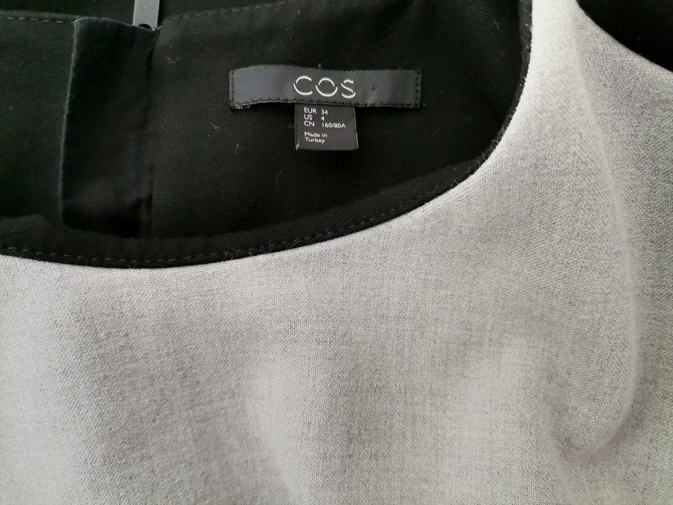 COS Rozmiar 34 Kolor Czarny Crew Neck Sukienka Sheath Krótki rękaw Do Kolan