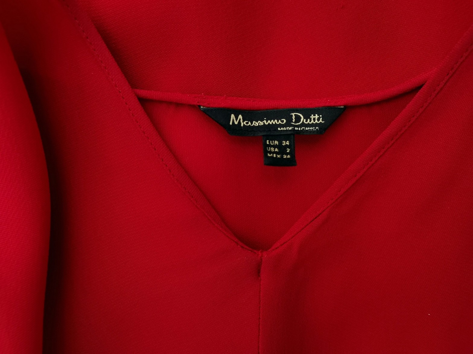 Massimo dutti Rozmiar 34 Kolor Czerwony W serek Bluzka Długi rękaw Materiał Wiskoza 100%